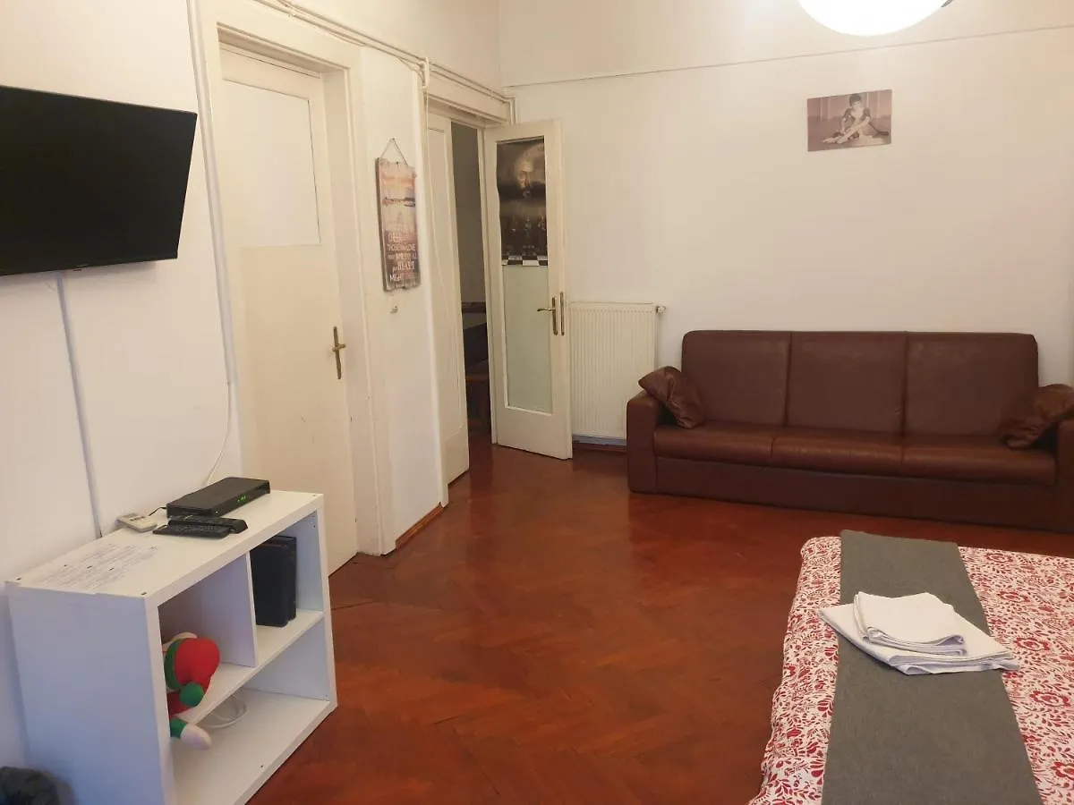 בית אירוח דירות בוקרשט La Casa De Danel